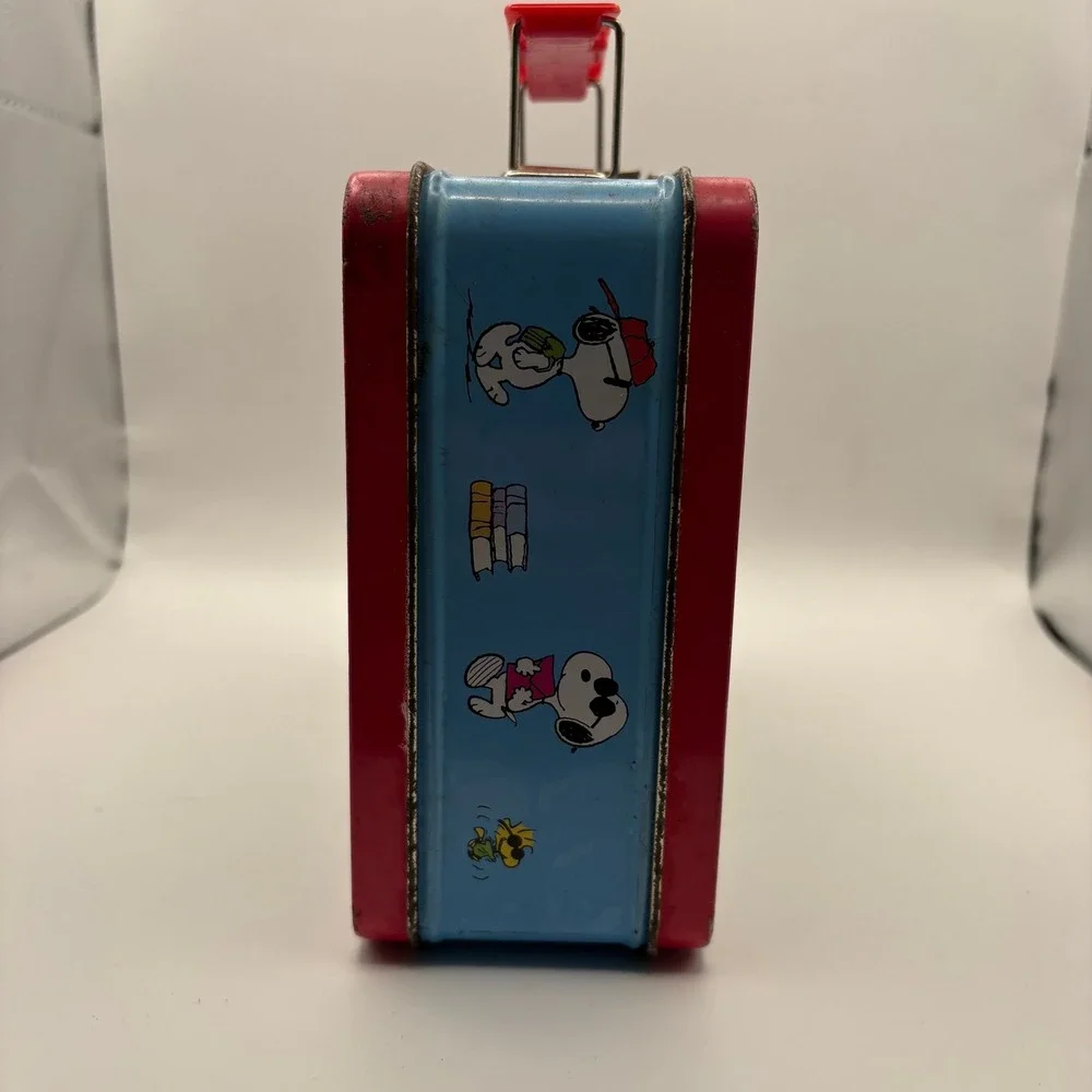 Vintage Small Peanuts Snoopy Joe Cool Metal Lunch Box  Woodstock Schulz Tin